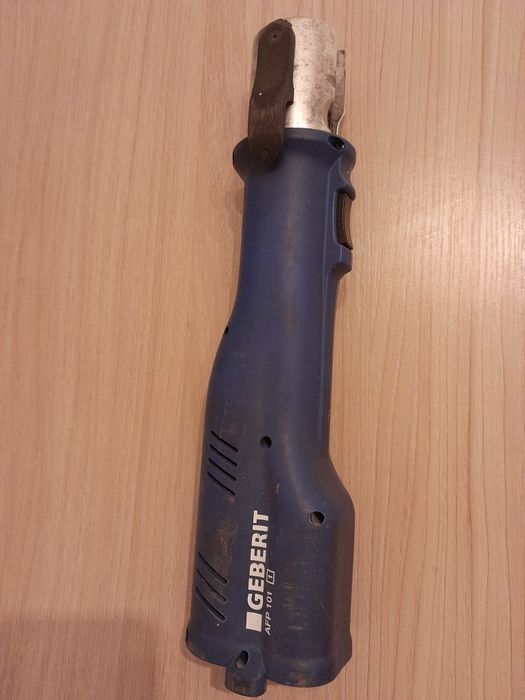 Zaciskarka geberit afp 101