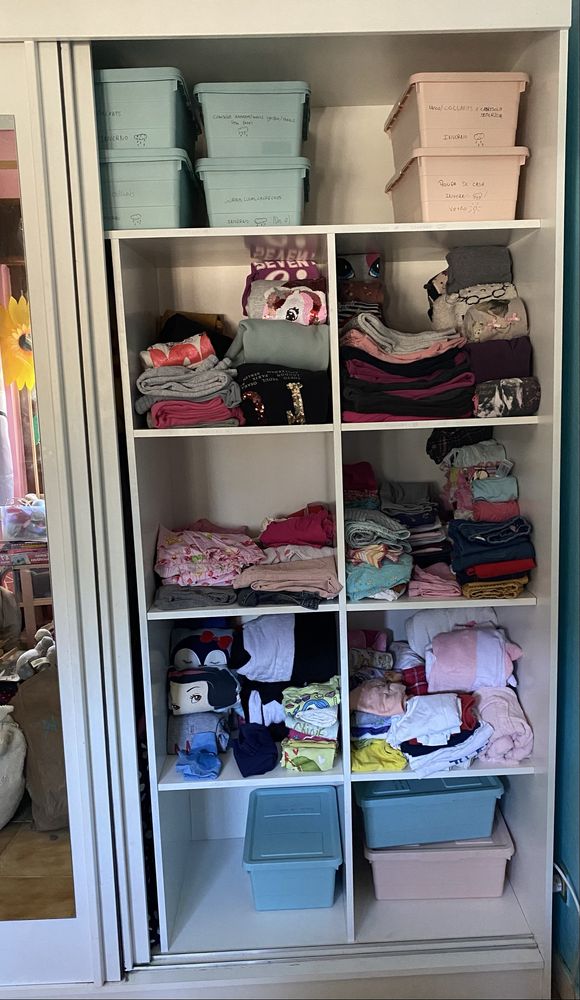 Roupeiro / guarda roupa