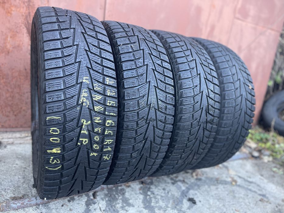Шини 225/65 r17 Hankook зимові залишок протектора 8мм