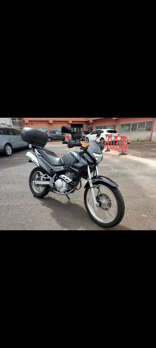 Honda Falcom 2002 de garagem , impecável