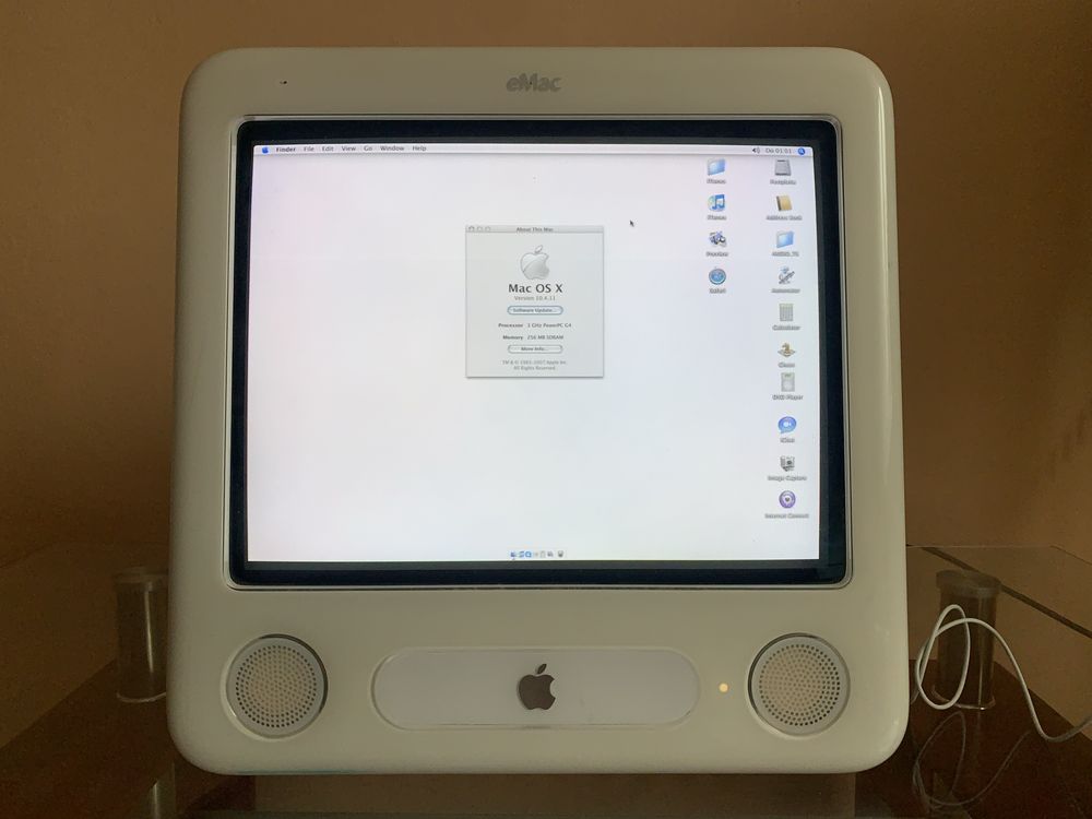Komputer eMac Apple A1002