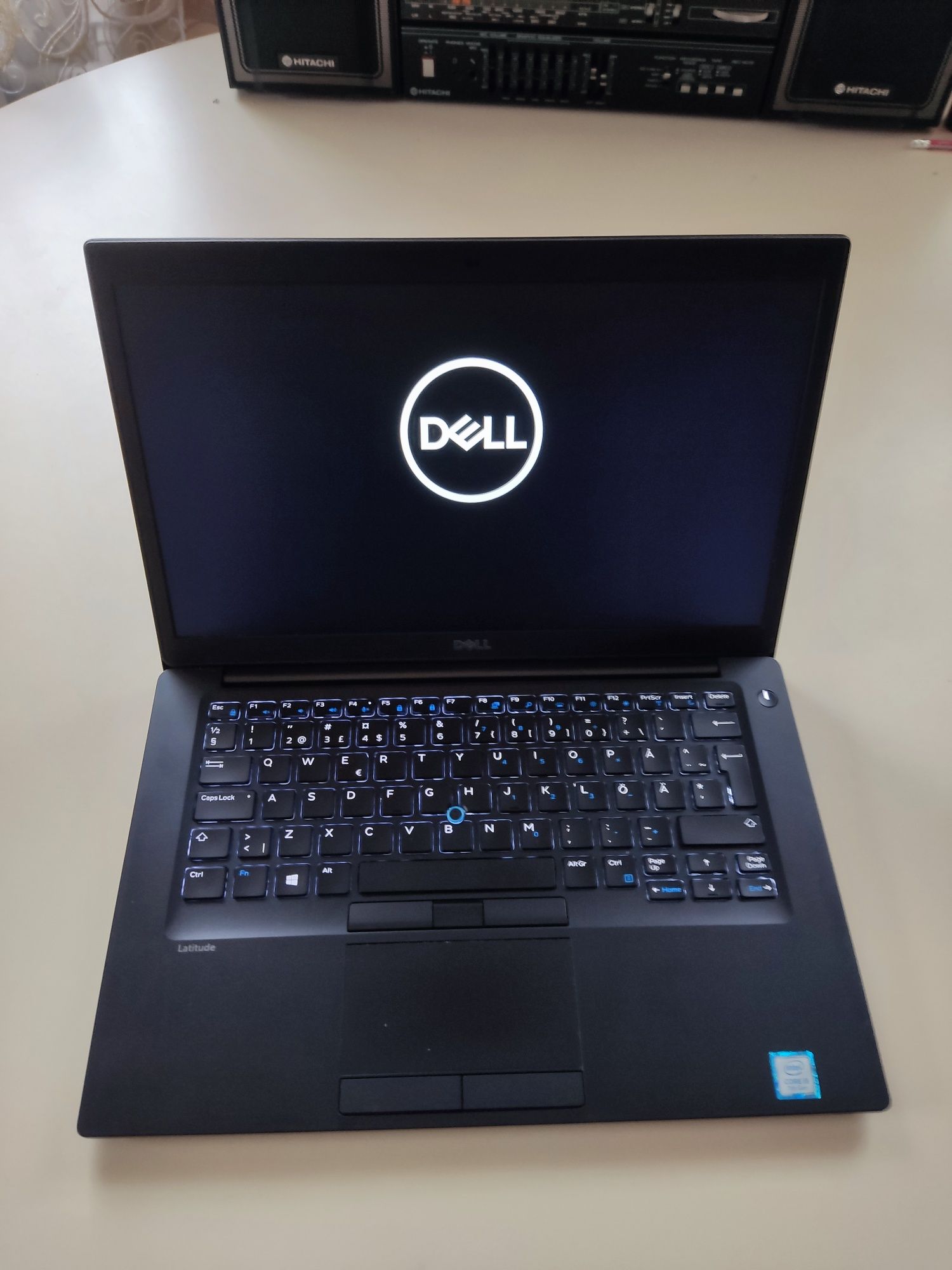 Dell Latitude 5480. 14" IPS Full HD, i5-7300u, 8gb ddr4, ozu, 256ssd