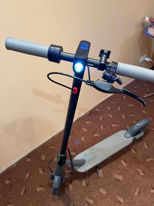 Электро самокат Xiamomi m365