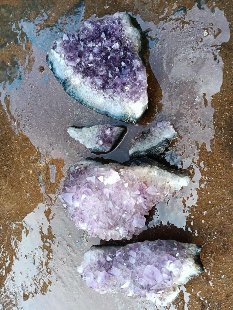 Pedras Ametistas naturais