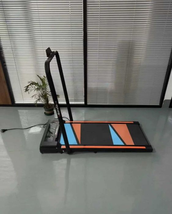 Nowa Bieżnia Domowa Elektryczna 1-10km/h Składana do Treningu do 100KG