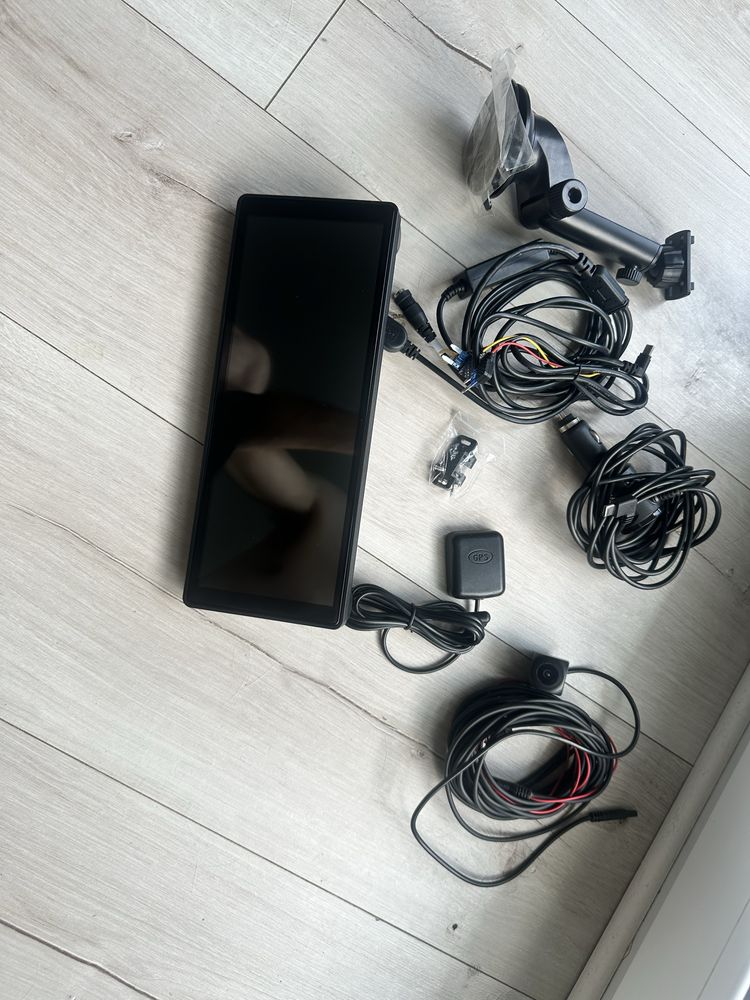 Wideorejestrator samochodowy radio