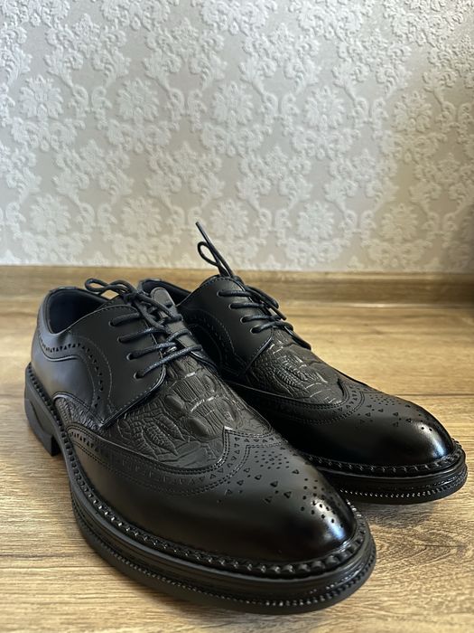 Чоловічі класичні туфлі
