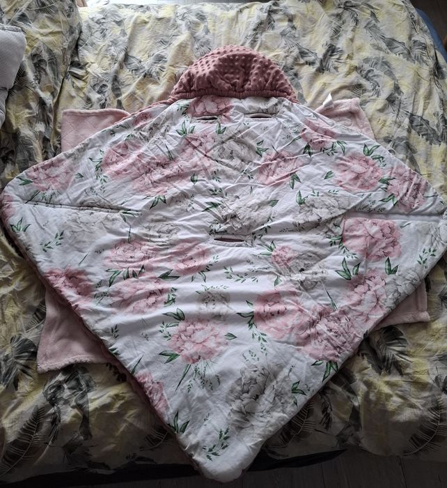 Otulacz do nosidełka.