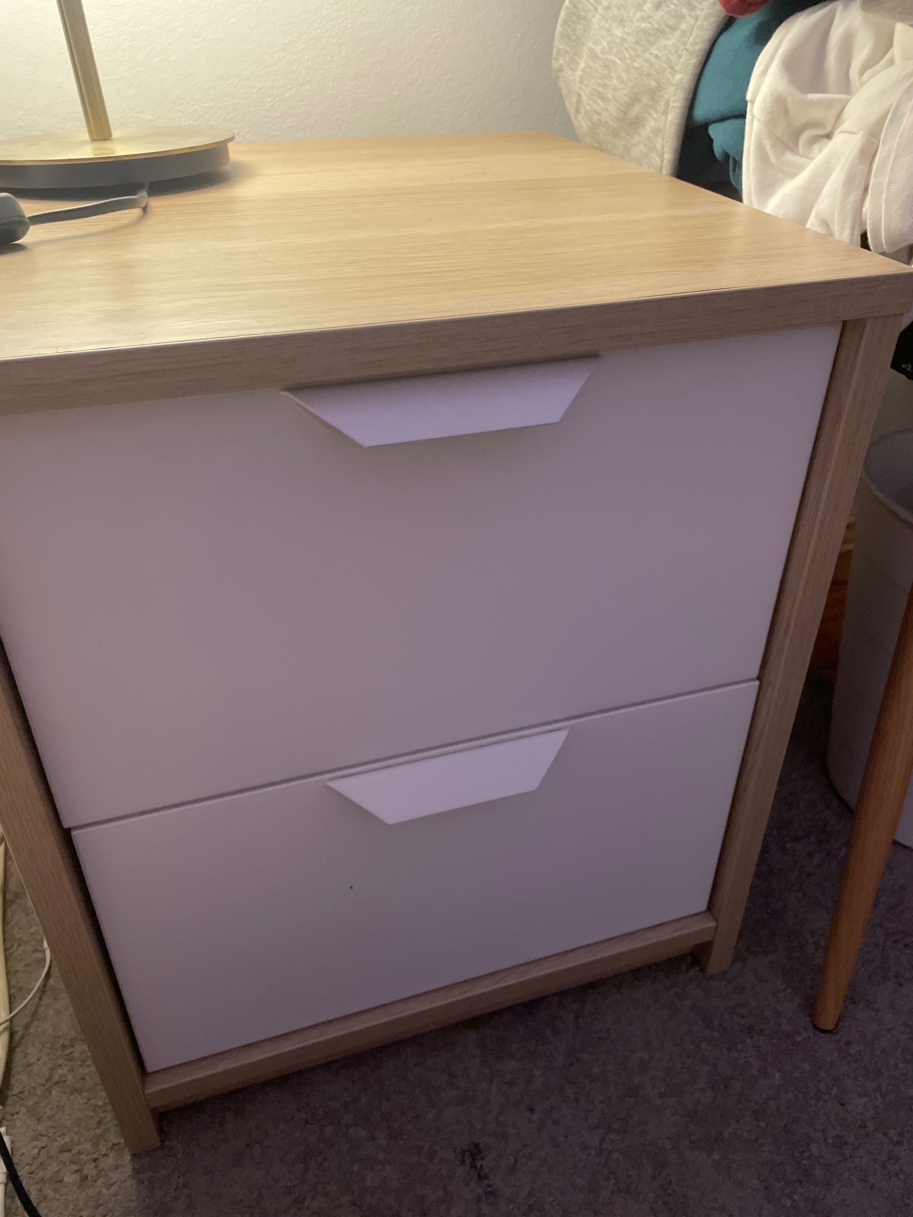 Mesa de cabeceira ikea