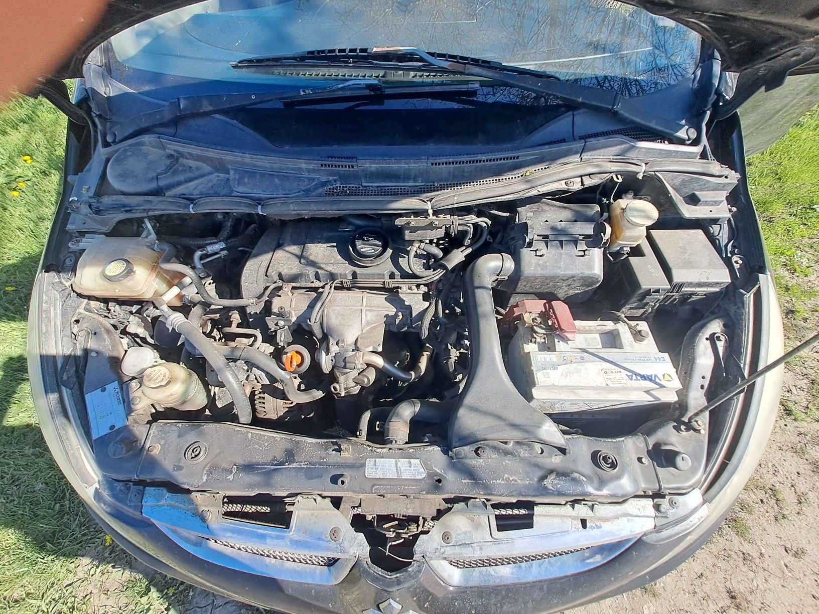 Продам Mitsubishi Grandis 2.0 Diesel