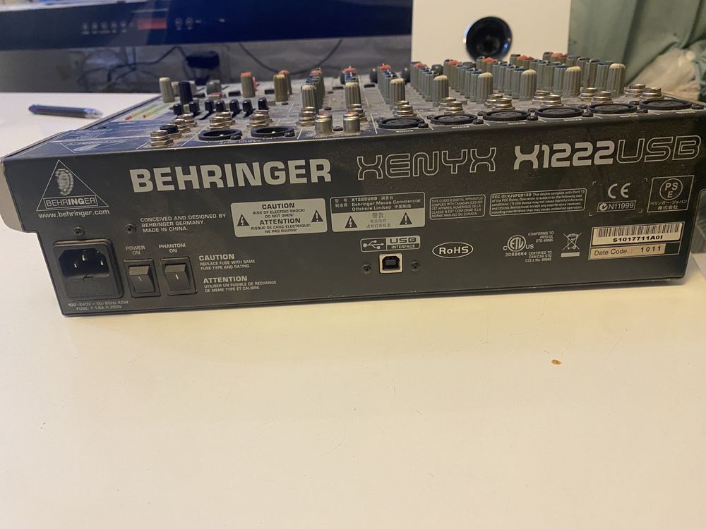 Mikser Behringer Xenyx X1222USB 16 - kanałowy