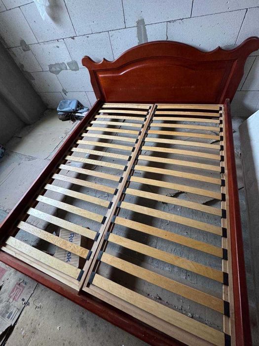 Двоспальне дерев'яне ліжко 160×200