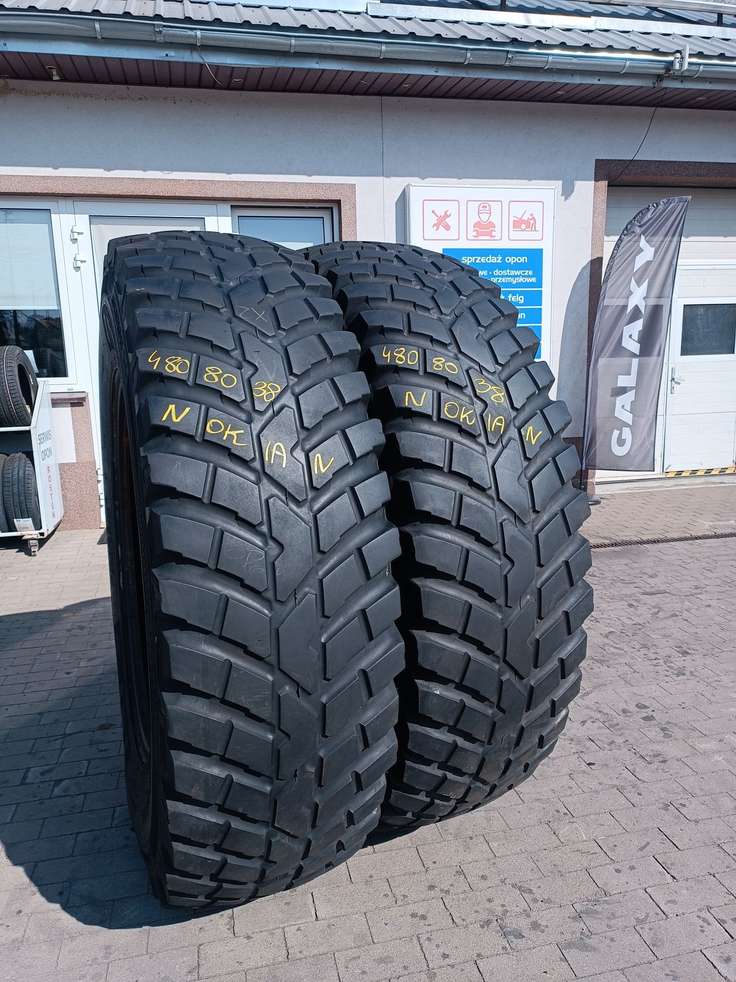480/80R38 Nokian TRI 2  18.4R38