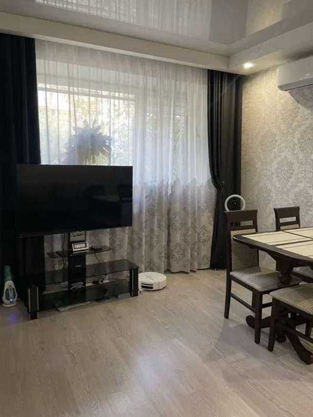 Продам 2-кімн. Машинобудівна вул. 24, 46 м.кв
