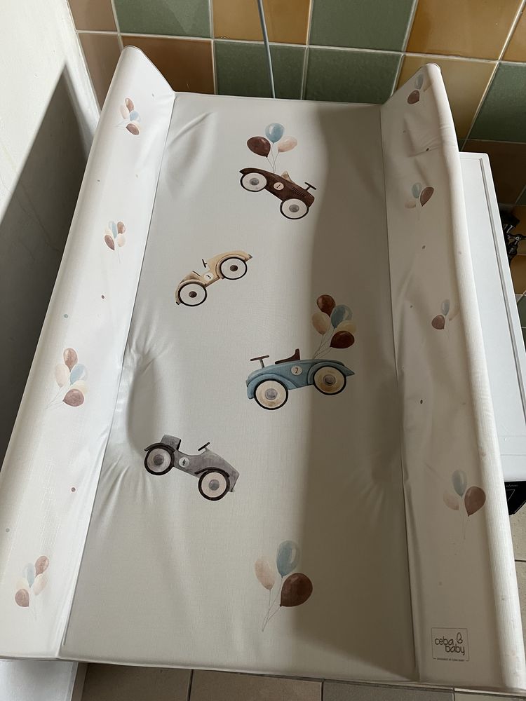 Przewijak twardy 50x80 jak nowy Ceba Baby