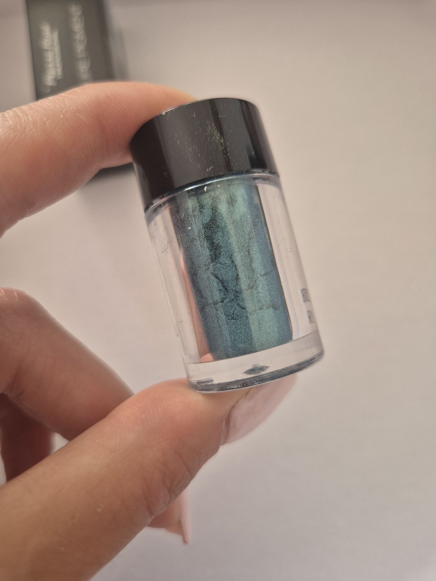 Pigment do powiek Pierre rene