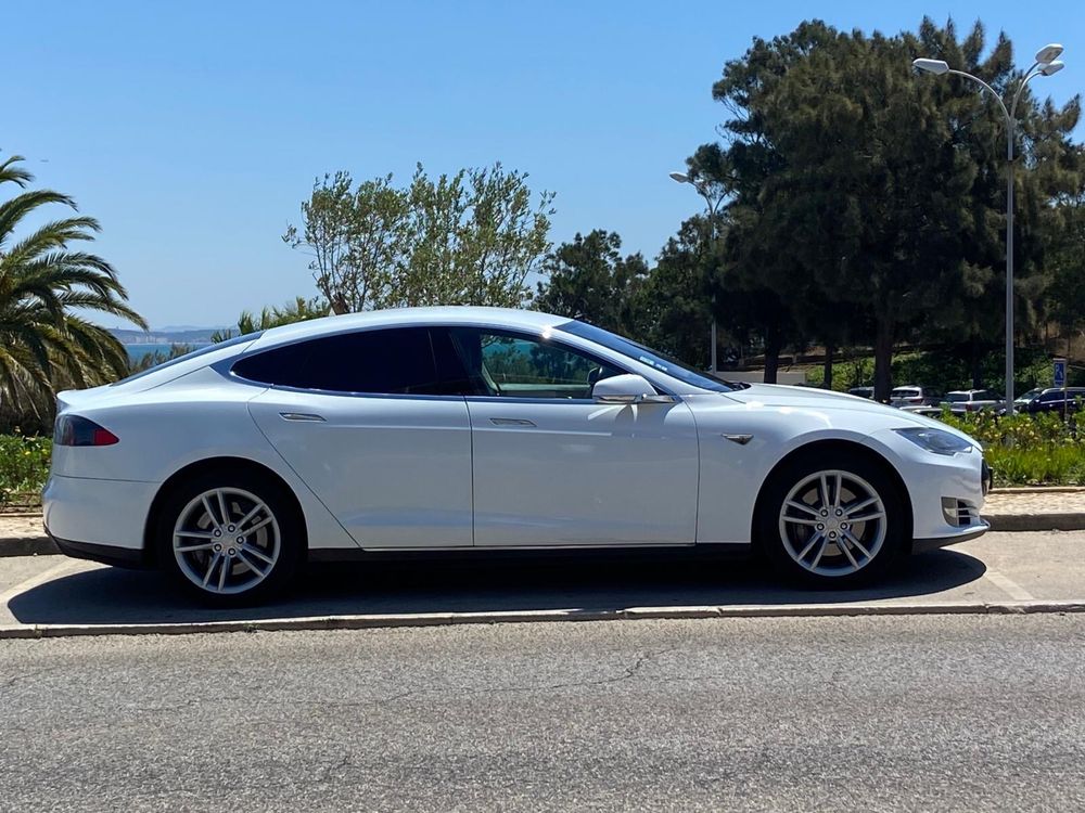 Tesla Model S para venda
