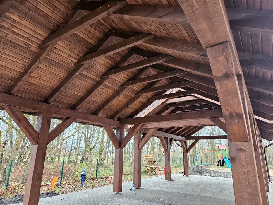 Usługi dekarskie, ciesielskie, blacharskie

Ofer