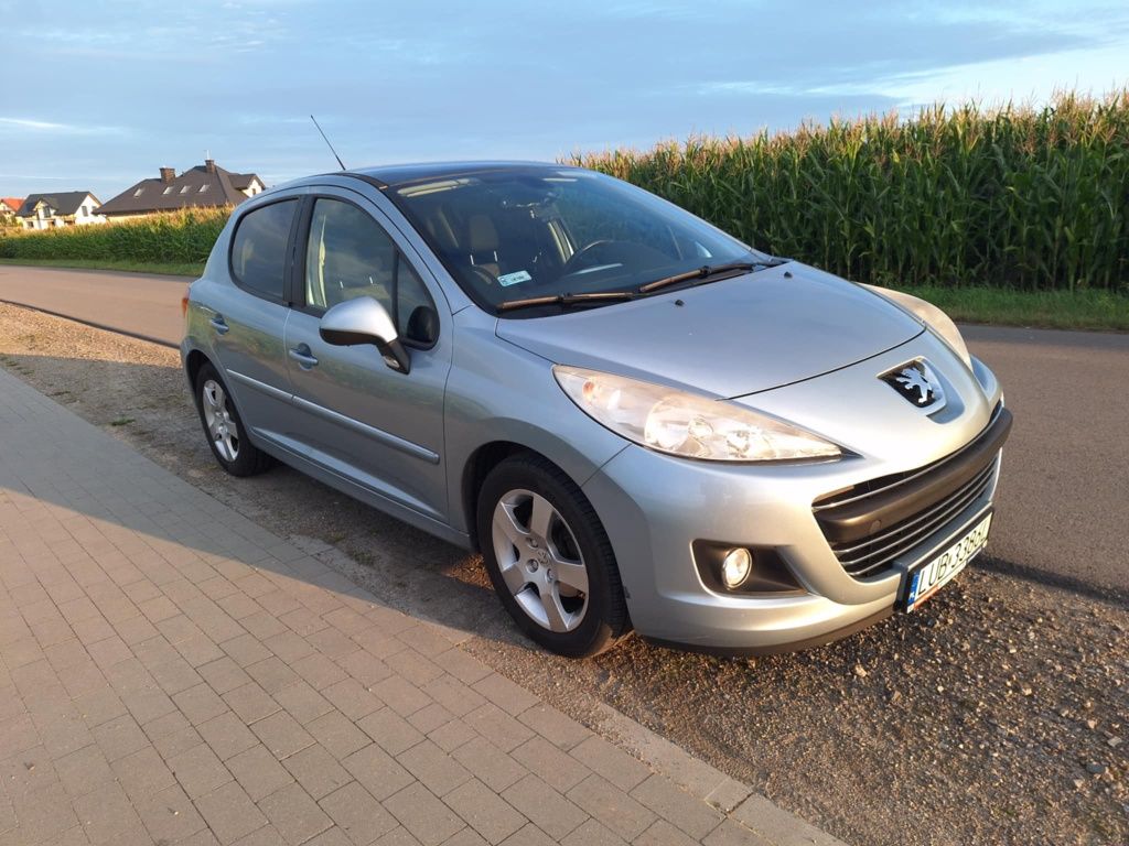 Peugot 207 polift