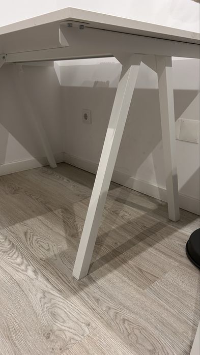 Secretária Ikea Trotten Branca