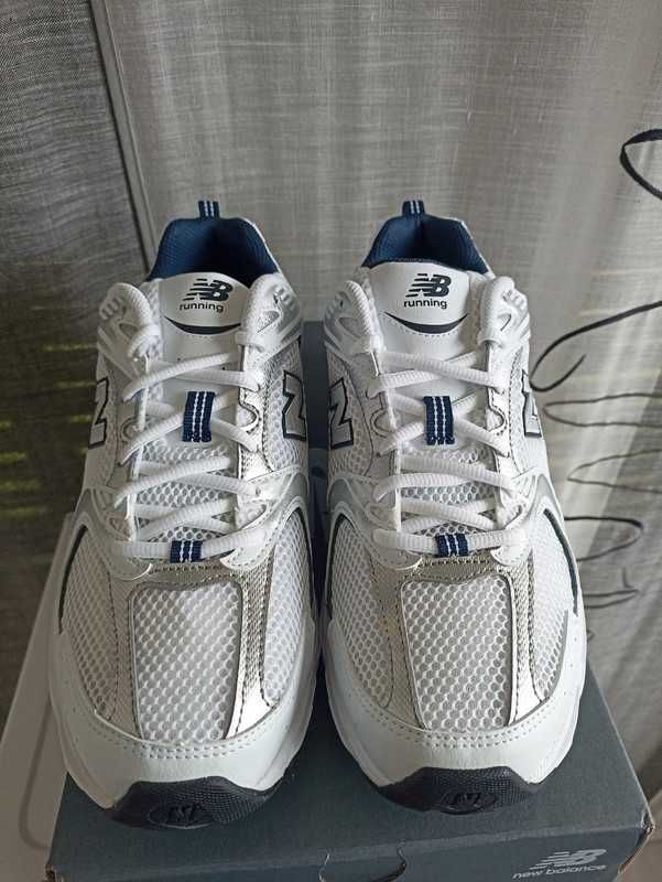 ModayNew Balance 530WhiteDamskieButySportowe_Oddychający Roz.40.5
