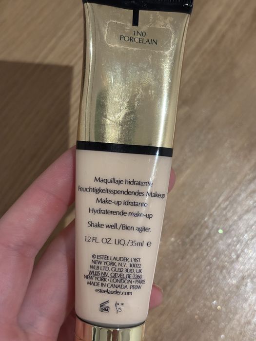 Podkład Estee Lauder Futurist Hydra Rescue, 1N0 porcelain