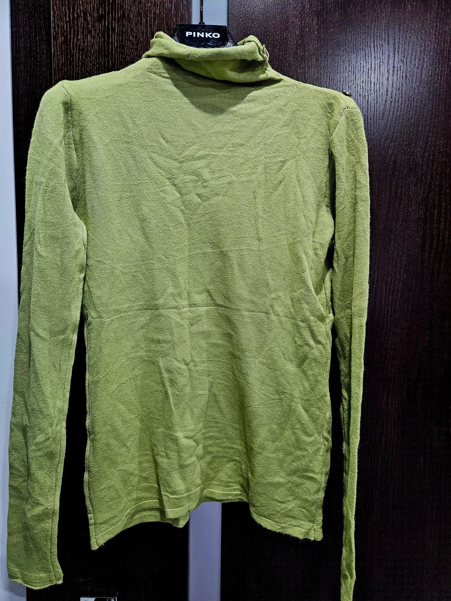 Sweter z golfem nowy z metką S/M zielony