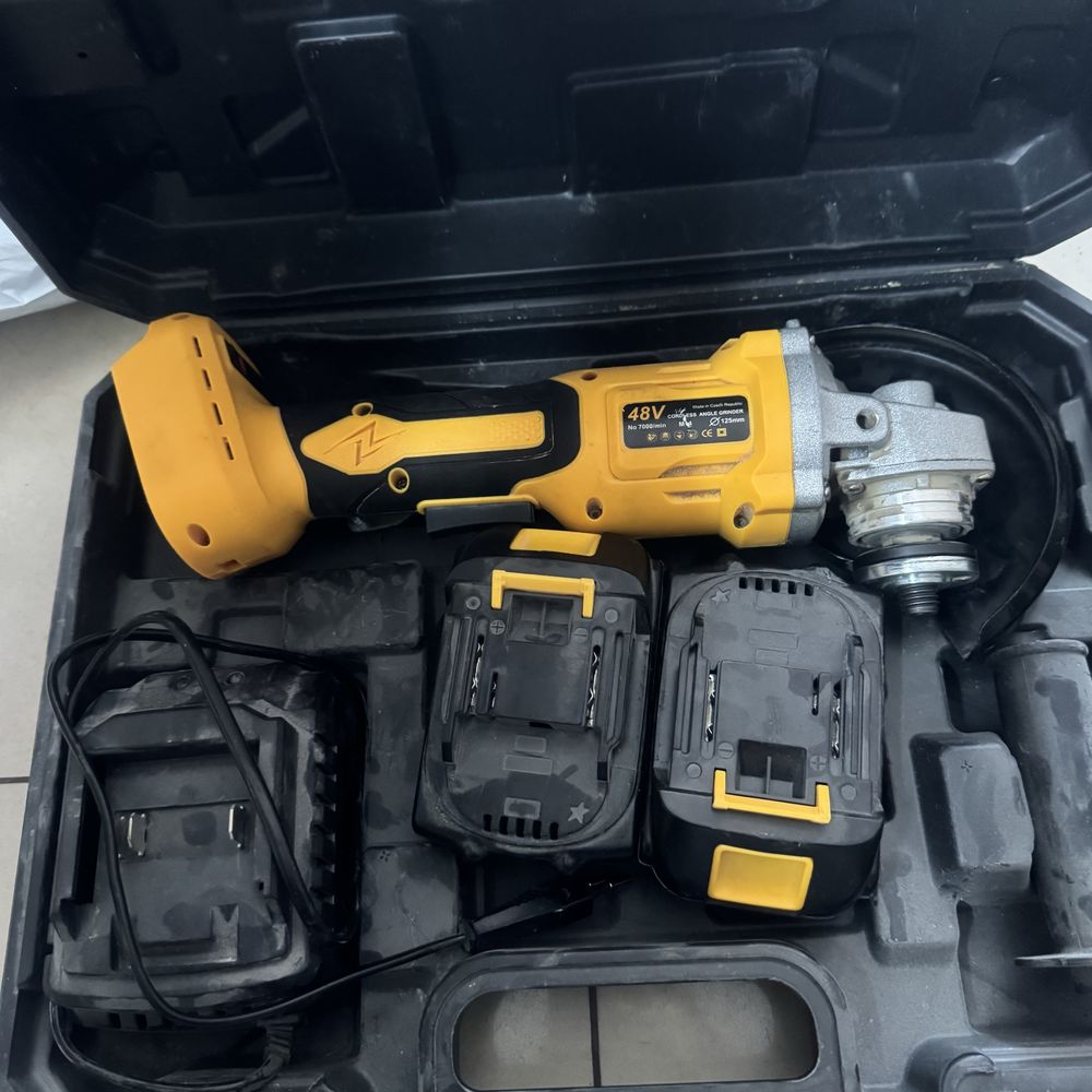 Болгарка акумуляторна dewalt 48v