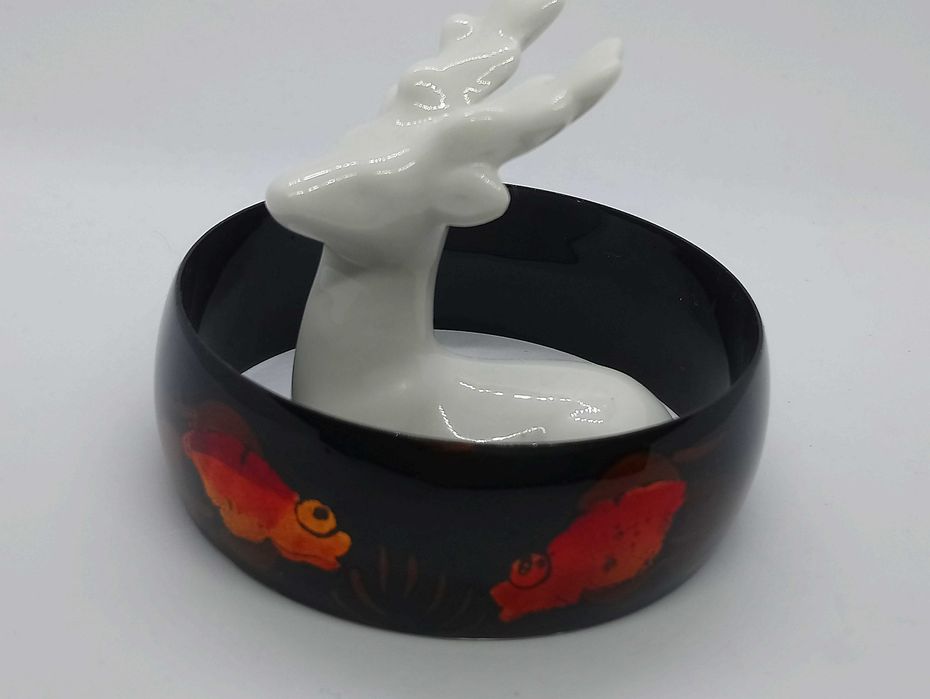 bransoletka chińska z laki w złote rybki - lata 80te