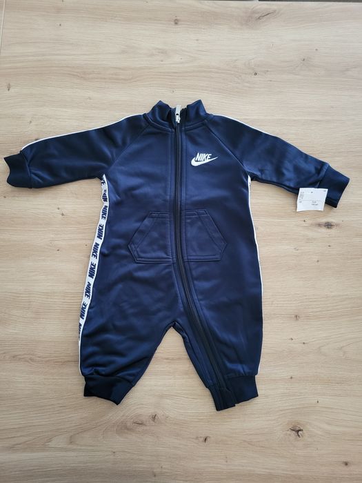 Kombinezon NIKE roz. 62