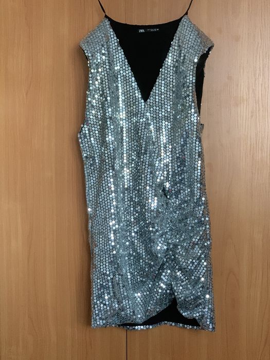 Cekinowa sukienka ZARA rozm. M