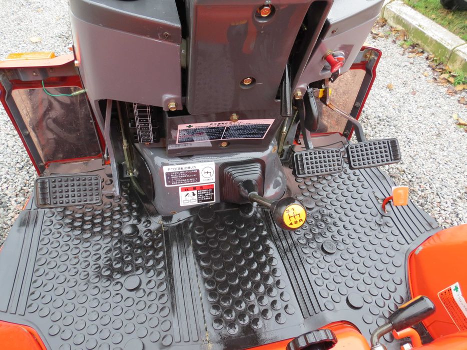 Трактор мінітрактор японський yanmar kubota