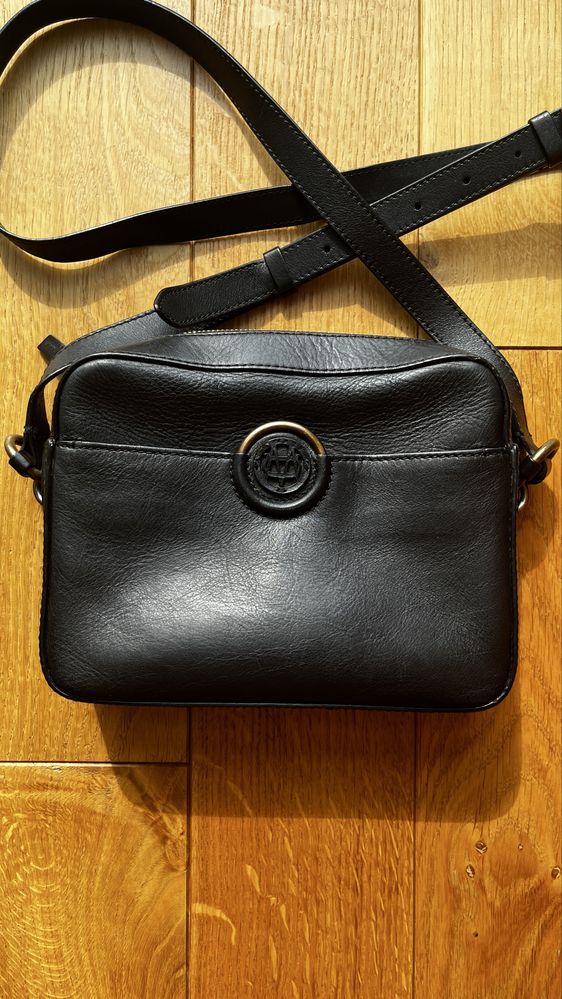 Сумка crossbody Massimo Dutti чорна шкіряна