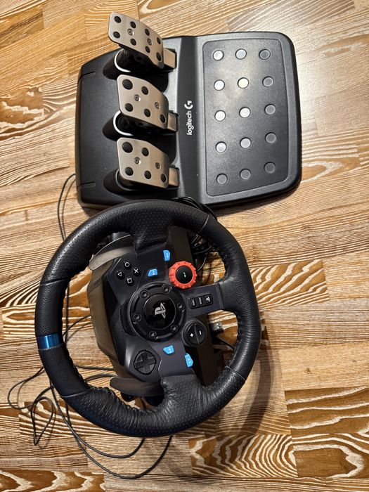 Продам кеомо та педалі Контролер Logitech G29