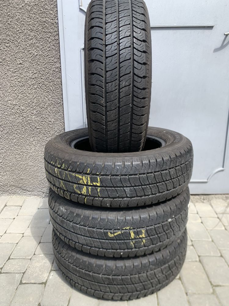 Goodyear 205/65r16c