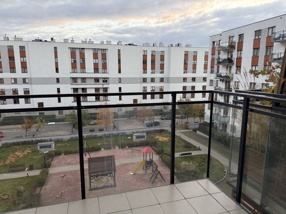 3 pokoje z garderobą, taras i miejscem postojowym|Bemowo