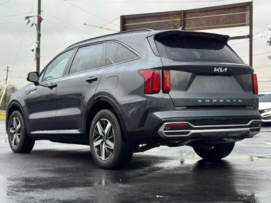 Kia Sorento S      2022