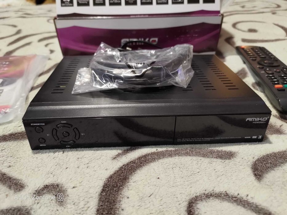 Супутниковий ресивер Amiko HD8260+