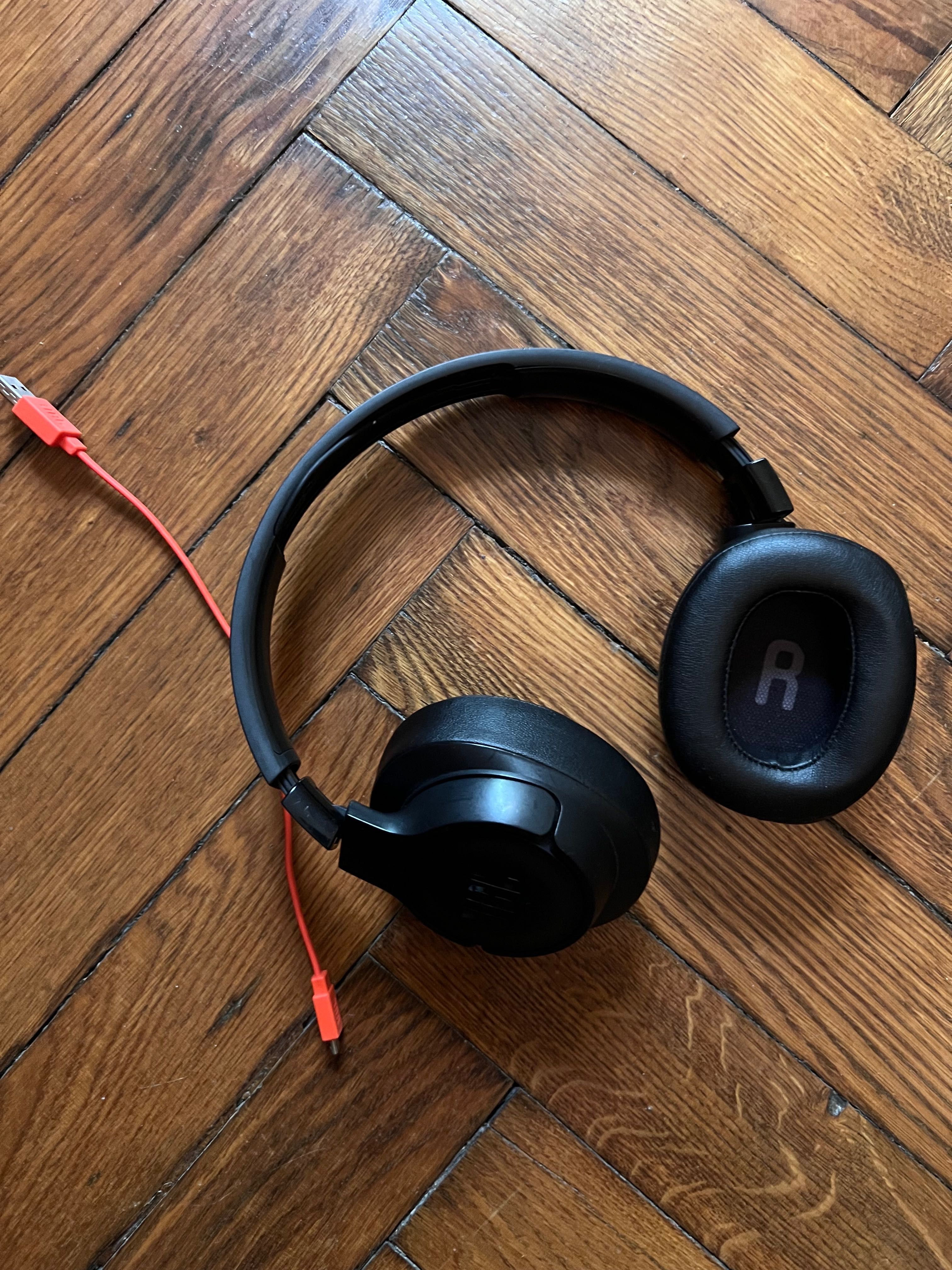 Навушники JBL 700bt