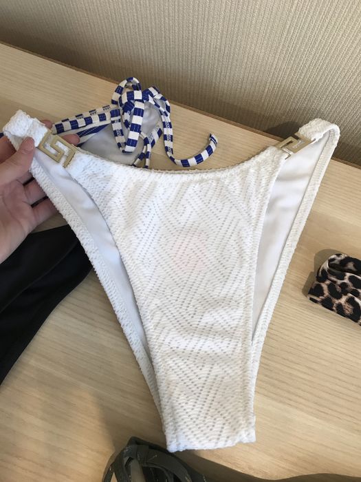 Жіночі плавки для купання, труси: білі ажурні, чорні, смугасті, хакі