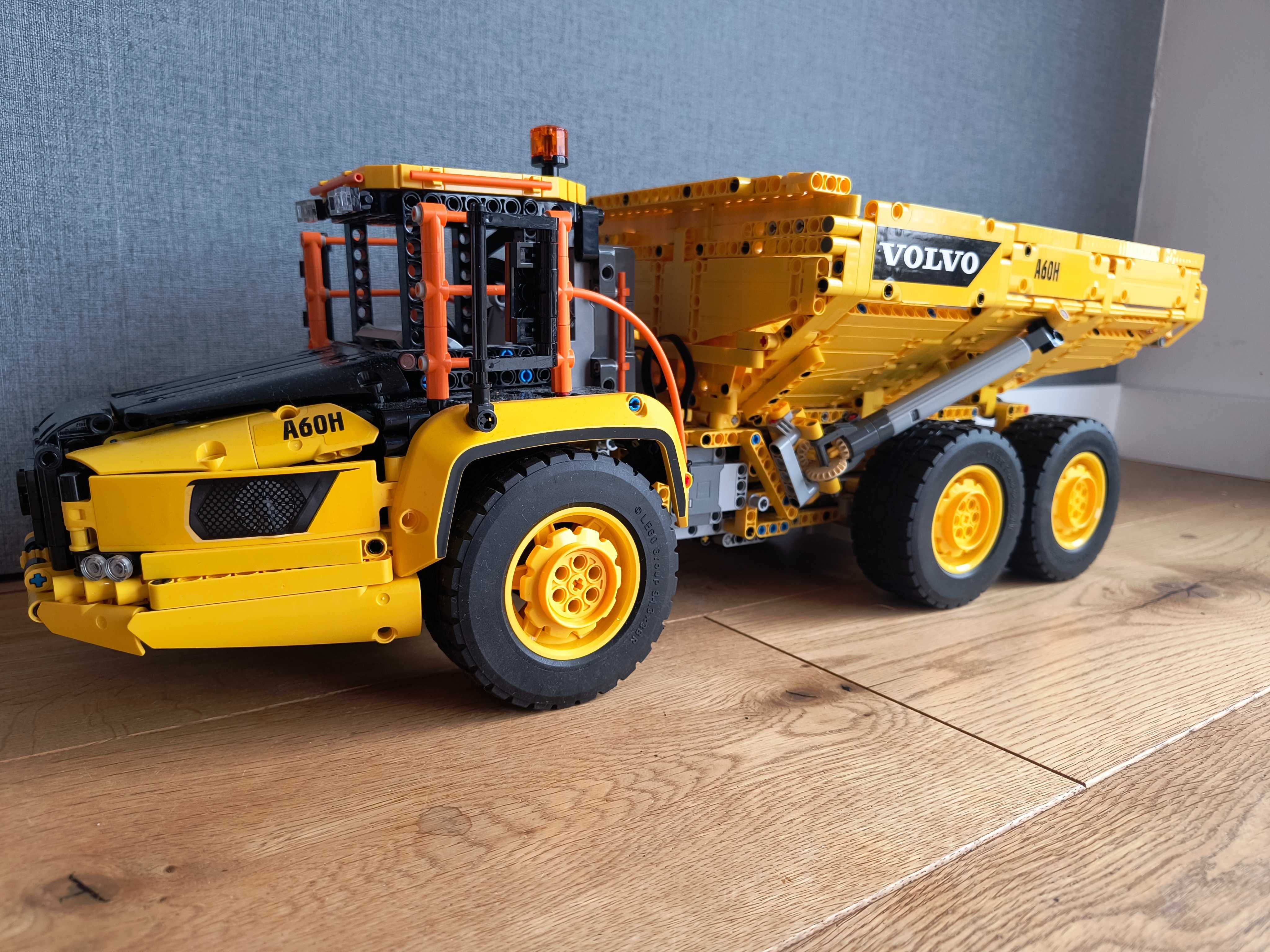 Lego Technic 42114 Wozidło Volvo 6x6