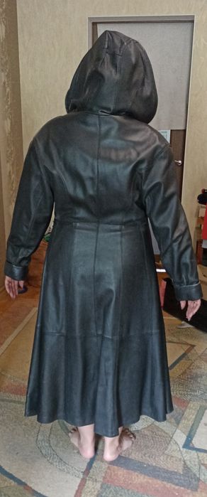 Кожаное пальто женское