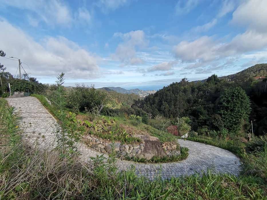 Permuto casa no Santo da Serra, por casa /ruína no Porto Santo  ou Fx