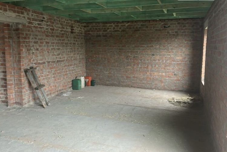 Продається будинок, Байківці