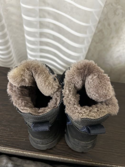 Зимове взуття,зимові сапожки,черевики для хлопчика розмір 27, кросівки