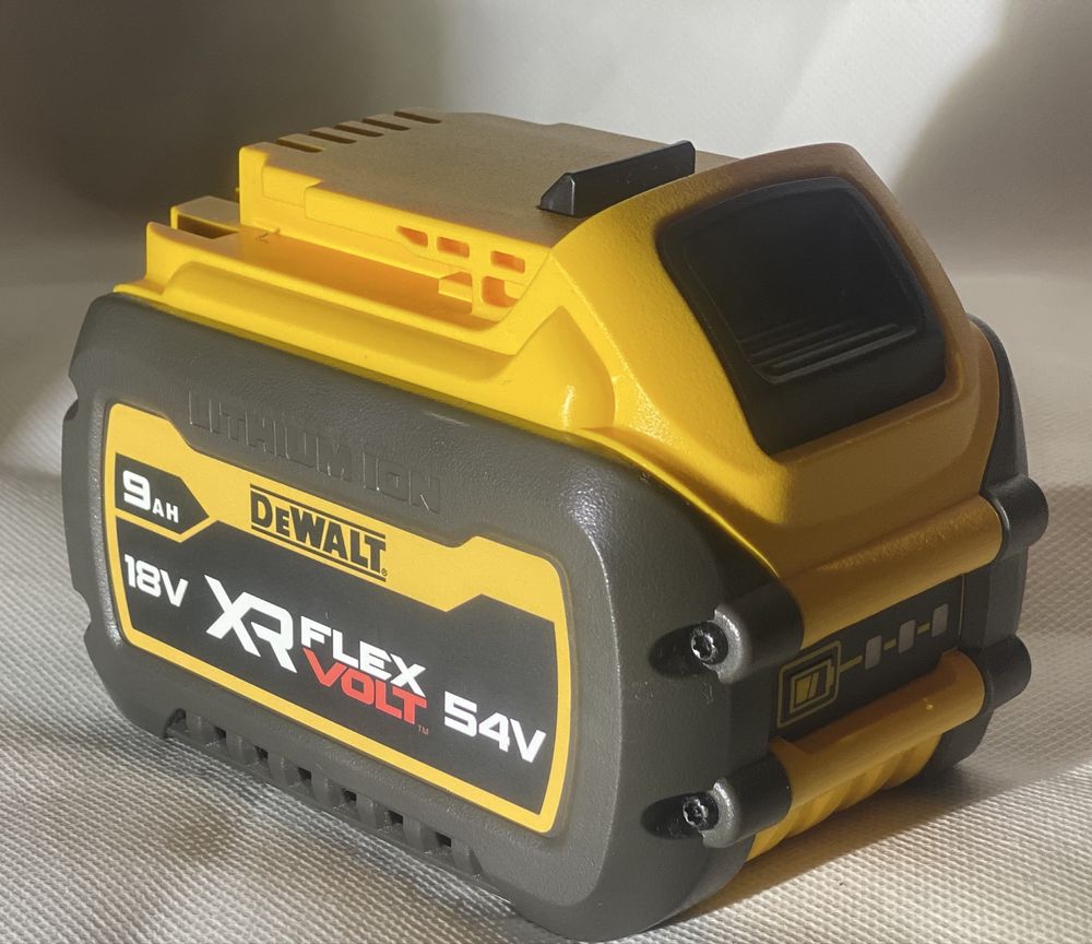 Акумулятори Dewalt Flexvolt / XR 18/54v -9ah -21700/18650