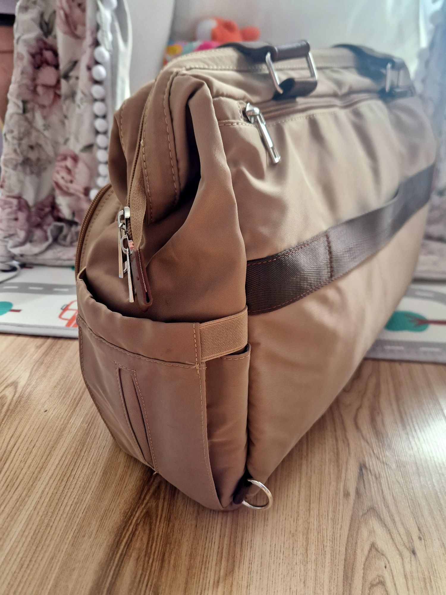 Duża torba mommy bag dla mamy i dziecka plus mata do przewijania