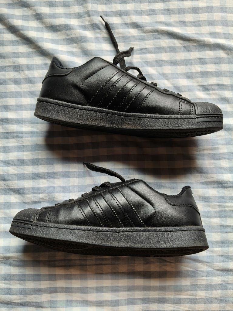 Tenis adidas superstar novos