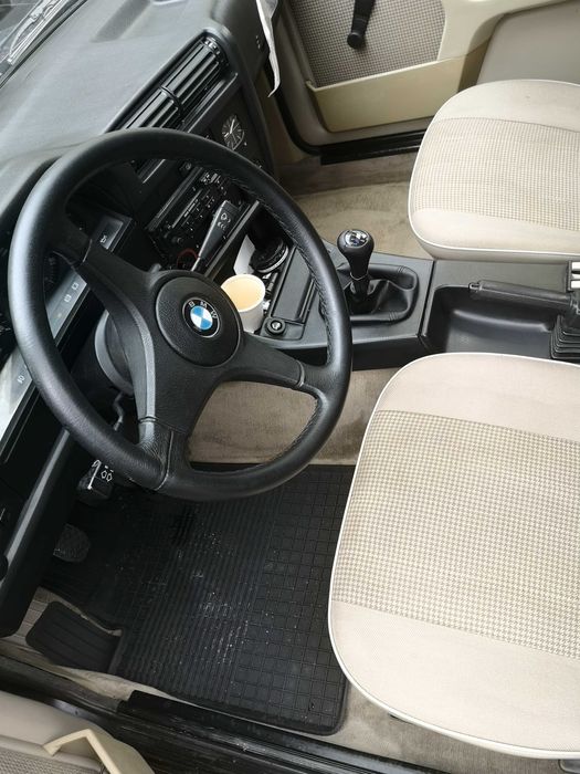 BMW E30 325i 1987r