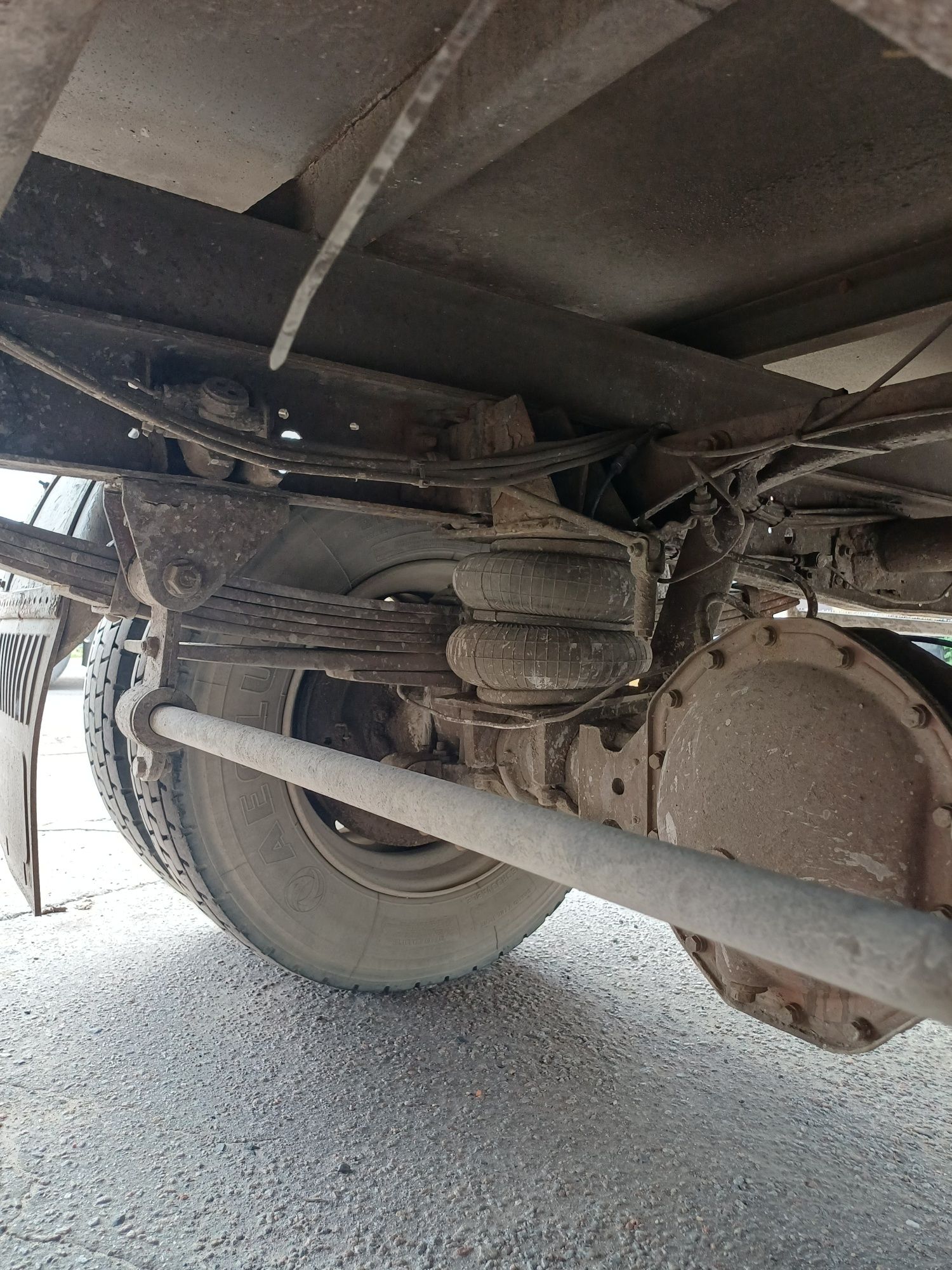Продам IVECO DAILY 59.12 , 2800 см3 , 1999 р.в. з гідробортом-книжкою